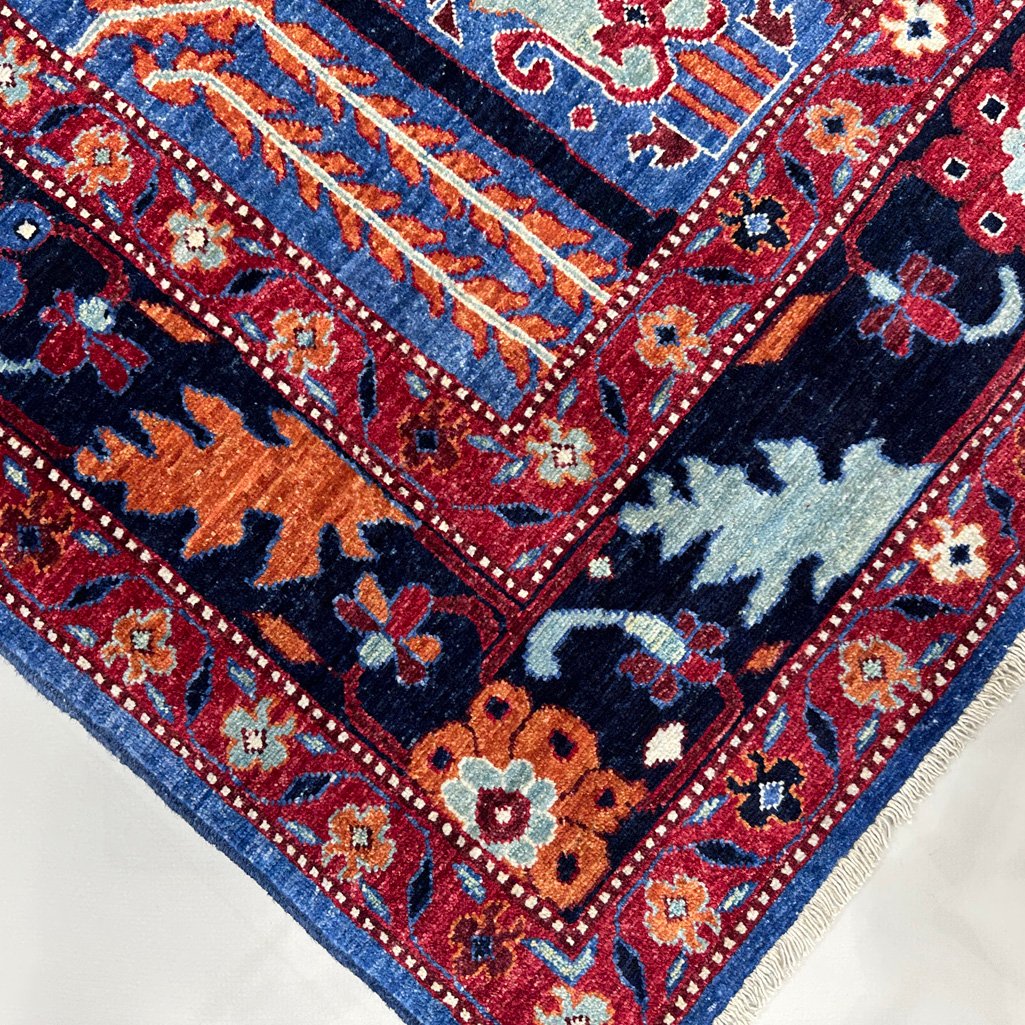 El Dokuma Mavi Ağaç Motifli Yün Halı (150x185 cm) - Görsel 2