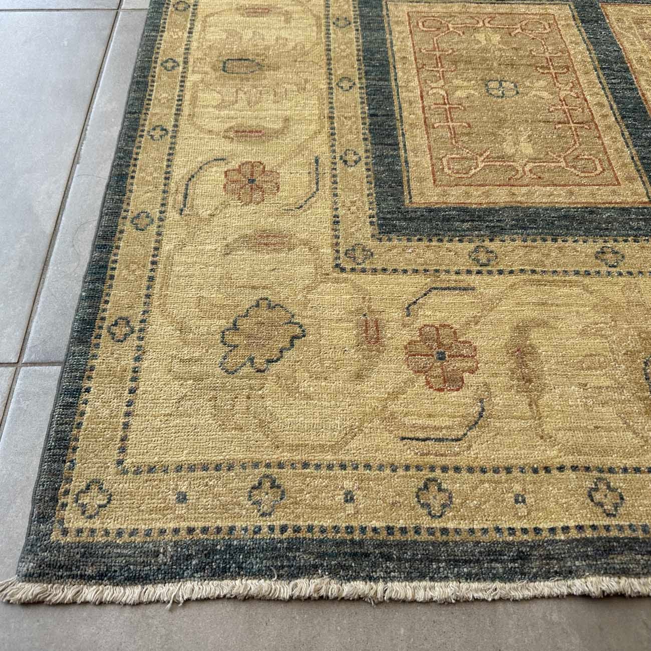 El Dokuma Bahtiyar Uşak Yün Halı (195x305 cm) - Görsel 8