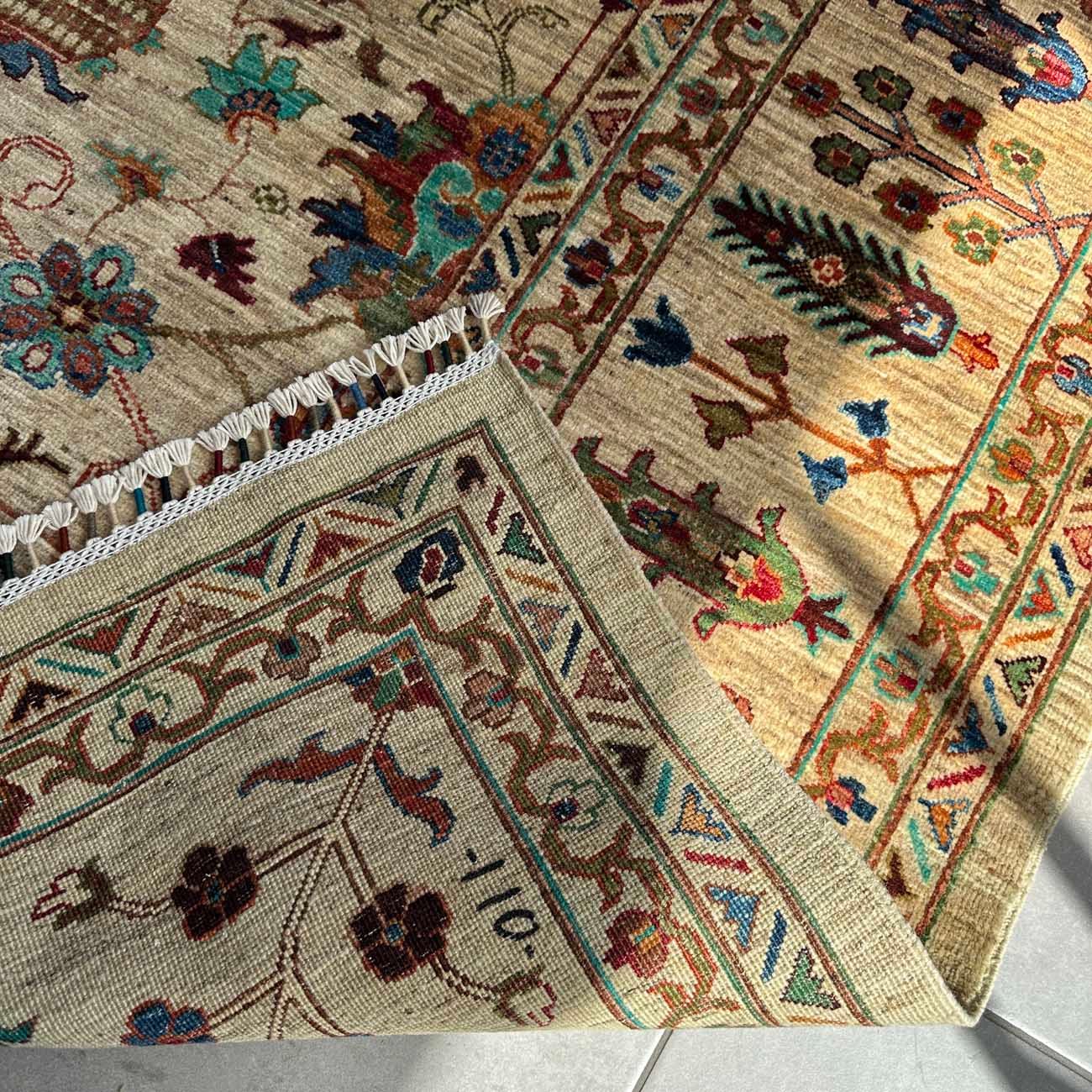 El Dokuma Bej Floral Sultani Yün Halı (245x285 cm) - Görsel 5