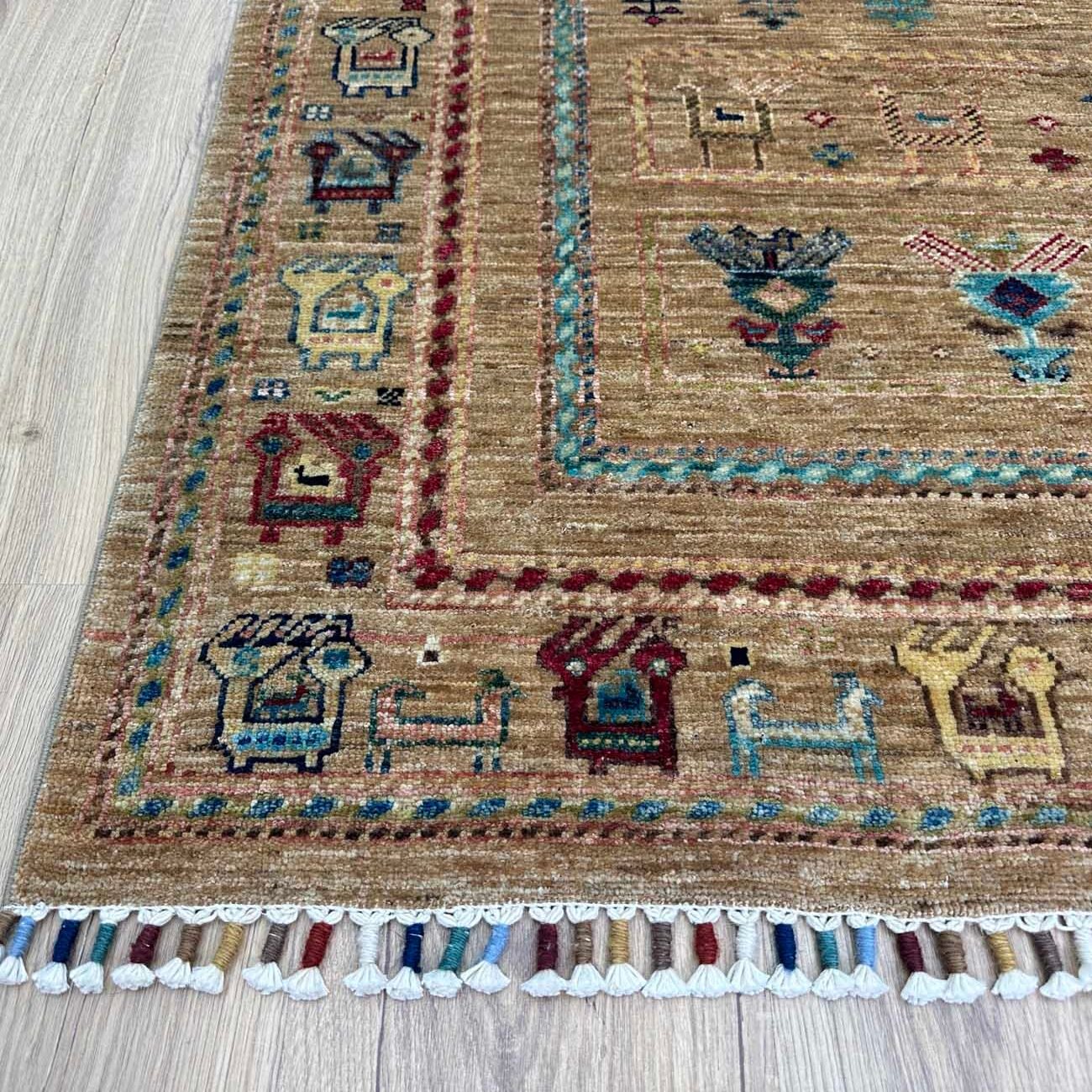 El Dokuma Figürlü Kabile Yün Halı (150x205 cm) - Görsel 3