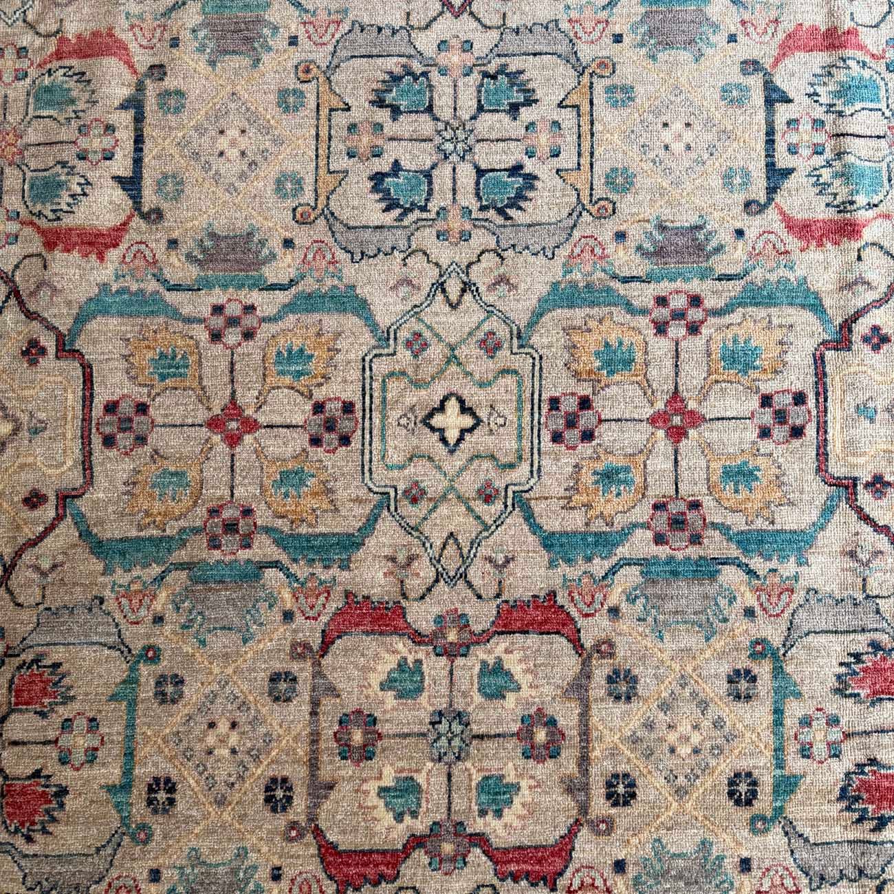 El Dokuma Uşak Tasarım Yün Halı (270x365 cm) - Görsel 3