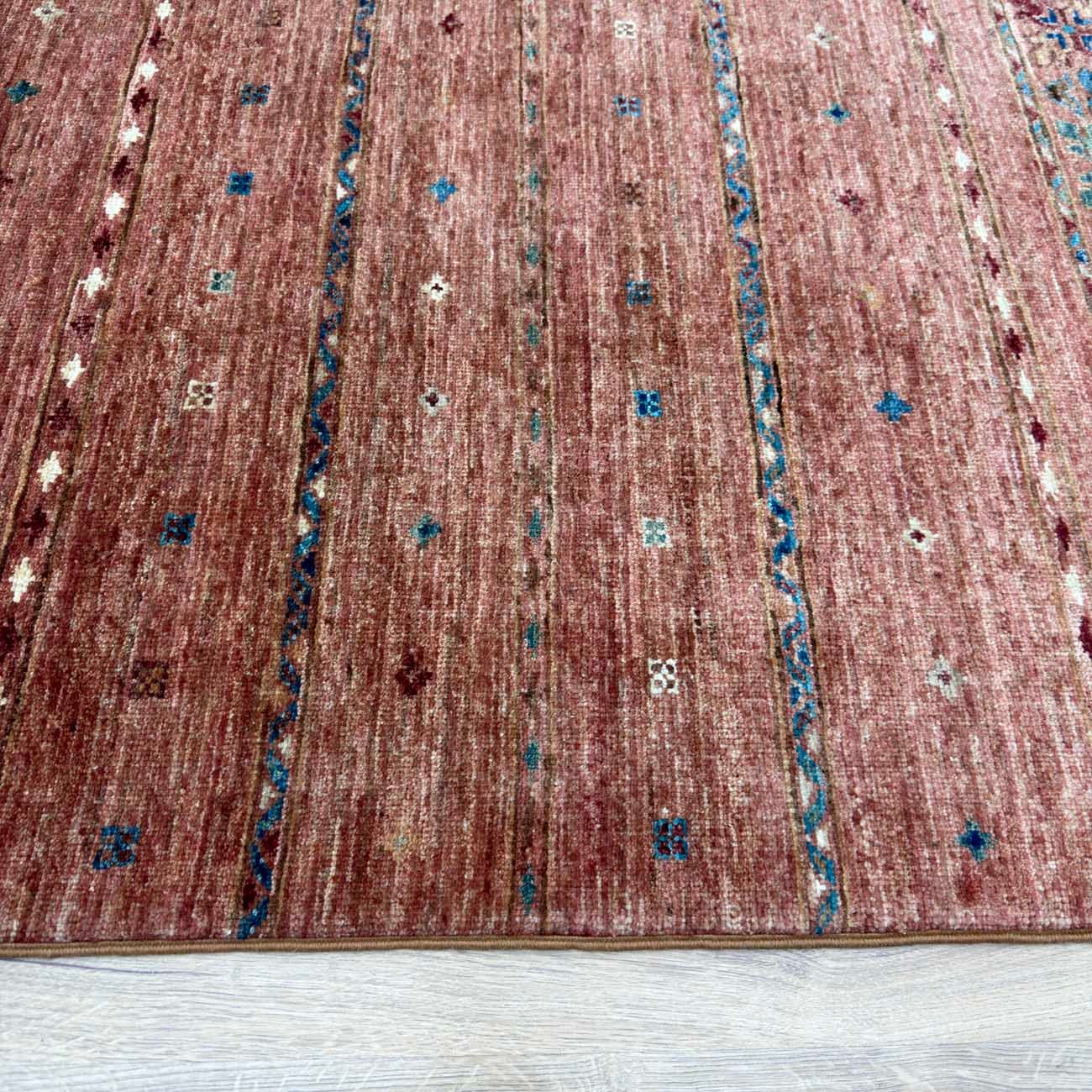 El Dokuma Somon Rengi Horcin Yün Halı (165x240 cm) - Görsel 3