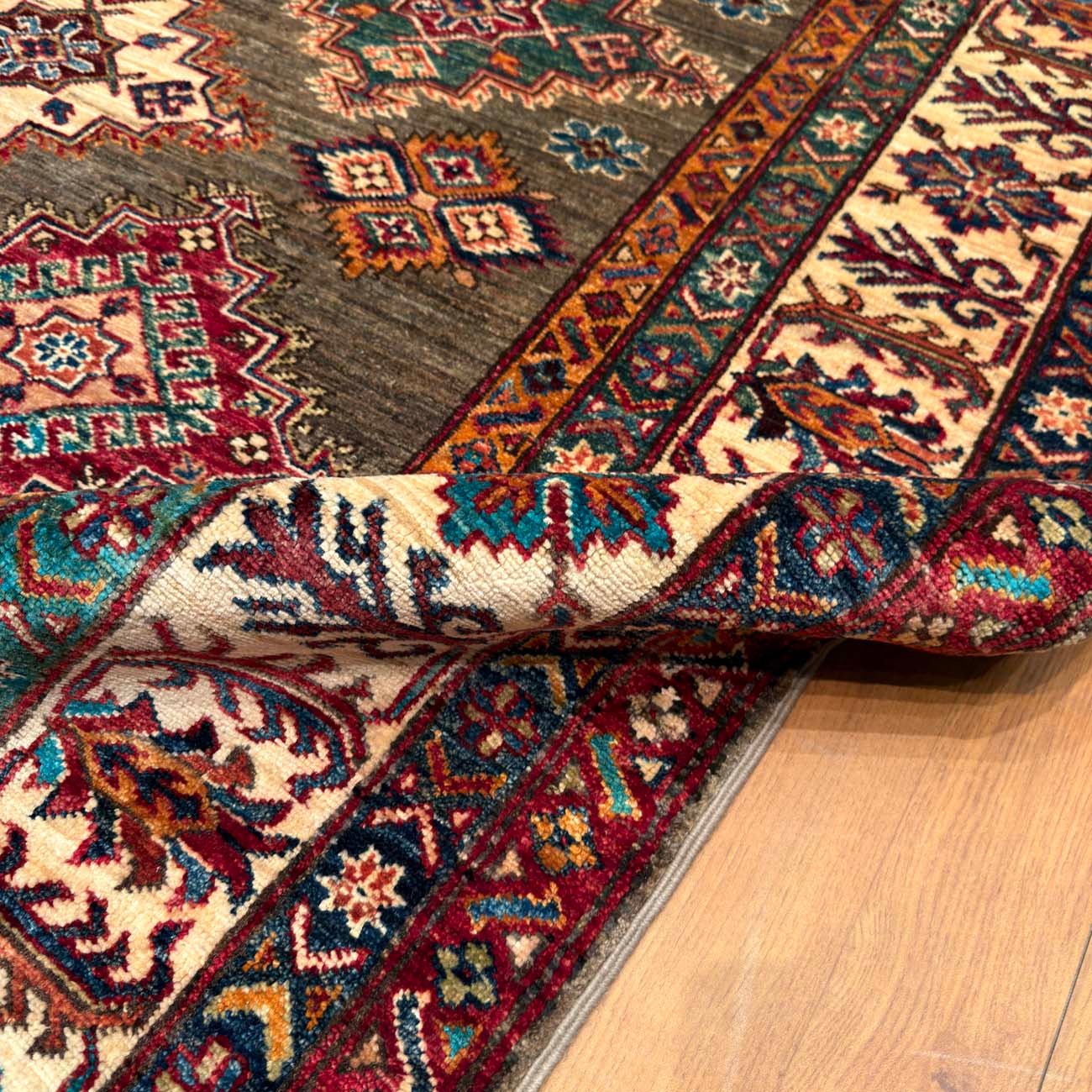 El Dokuma Natural Gri Kazak Yün Halı (170x235 cm) - Görsel 4