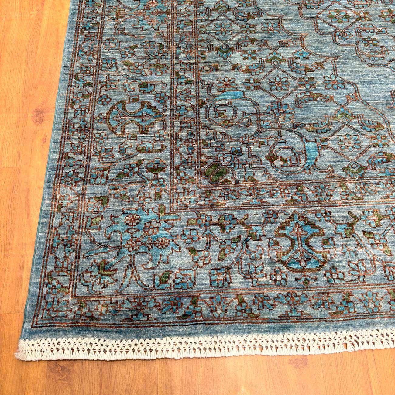 El Dokuma Mavi Madalyon Heris İran Yün Halı (175x245 cm) - Görsel 3