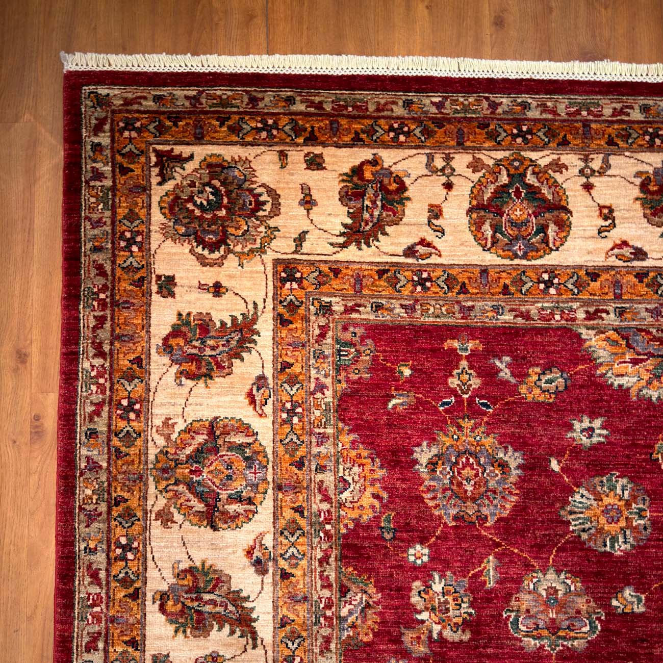 El Dokuma Kırmızı Uşak Yün Halı (255x310 cm) - Görsel 4