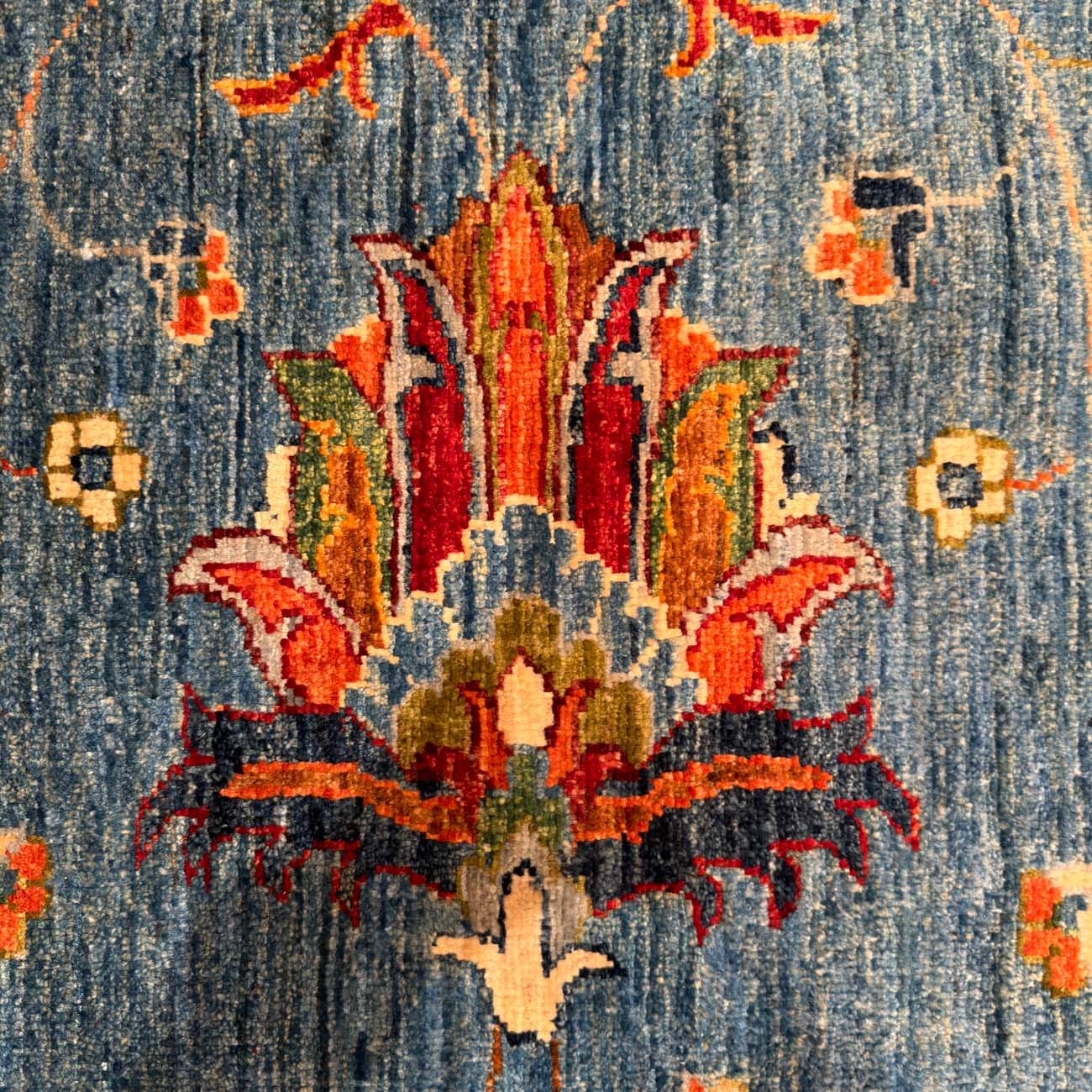 El Dokuma Mavi Sultani Yün Halı (275x370 cm) - Görsel 3