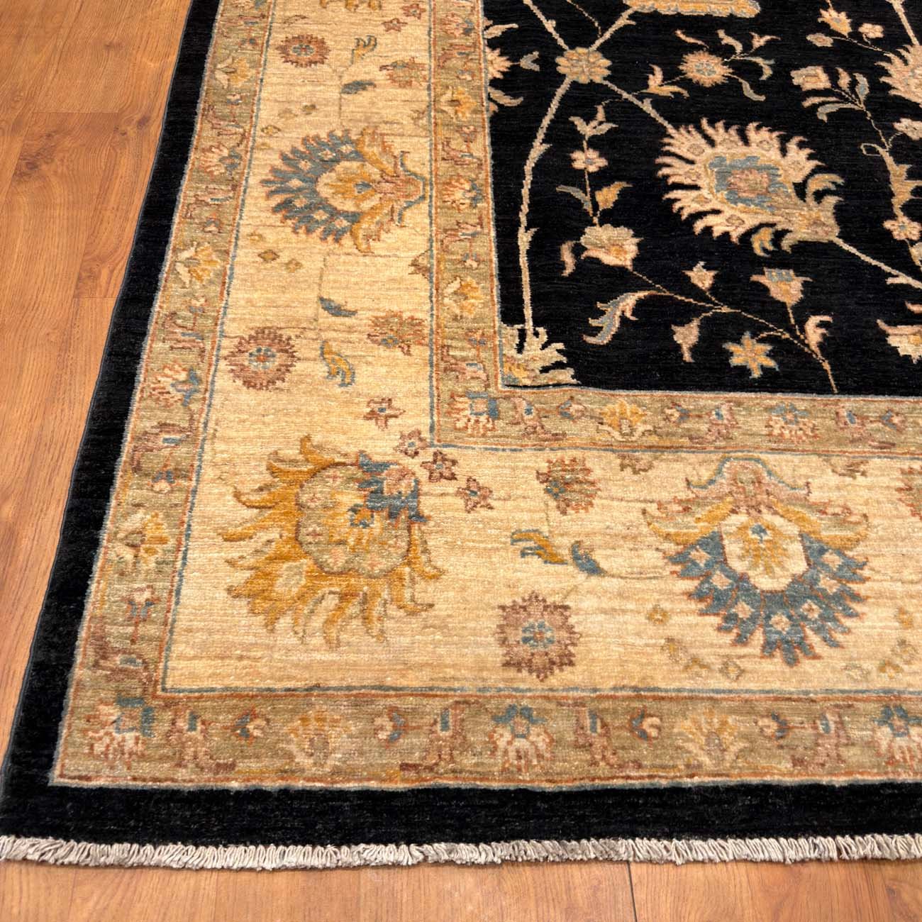 El Dokuma Siyah Uşak Yün Halı (200x315 cm) - Görsel 9